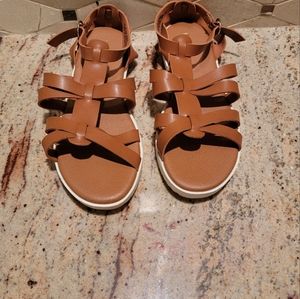 Girls size 1 tan childrens place gladiator sandal.